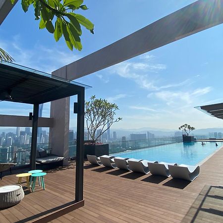 Upper Hotel Suites Kl Sentral 쿠알라룸푸르 외부 사진